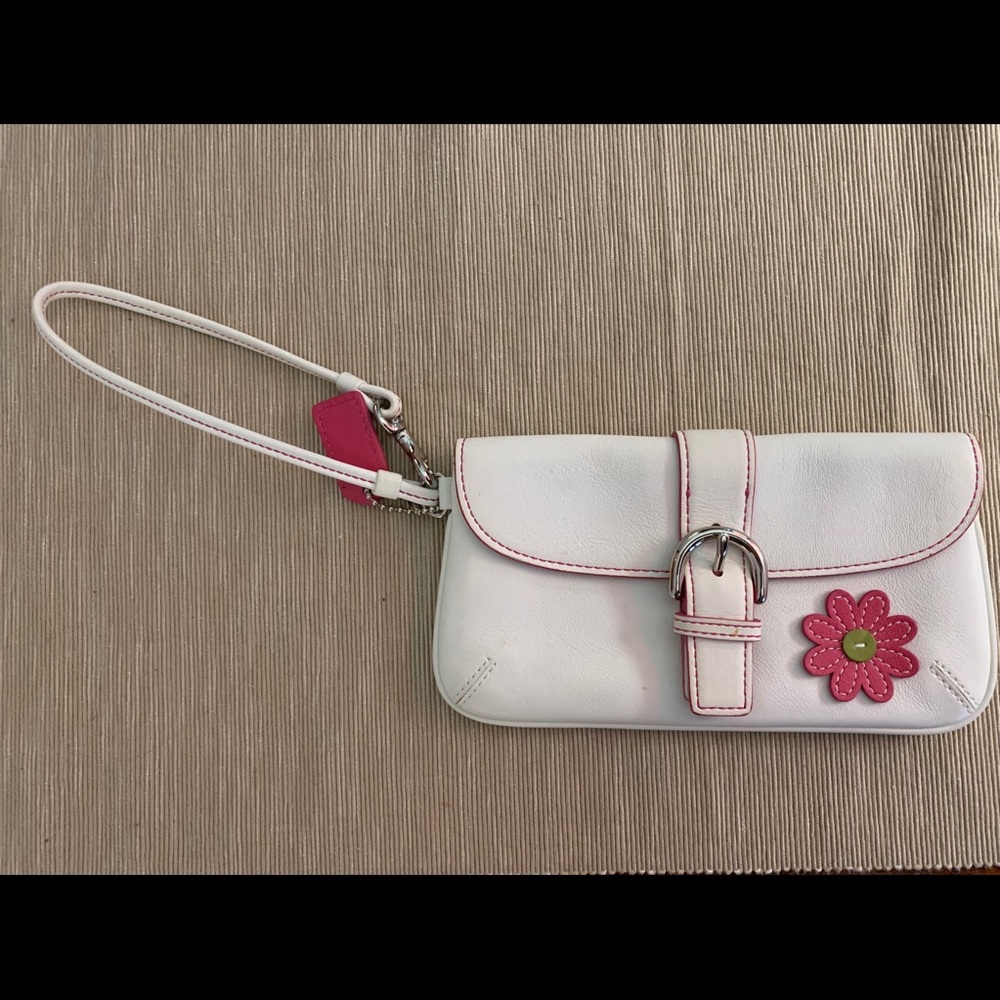 Coach White Leather Wristlet Clutch